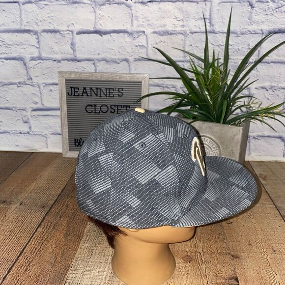 Nike True Pittsburgh PITT Panthers Snapback Cap Hat - Picture 2 of 10